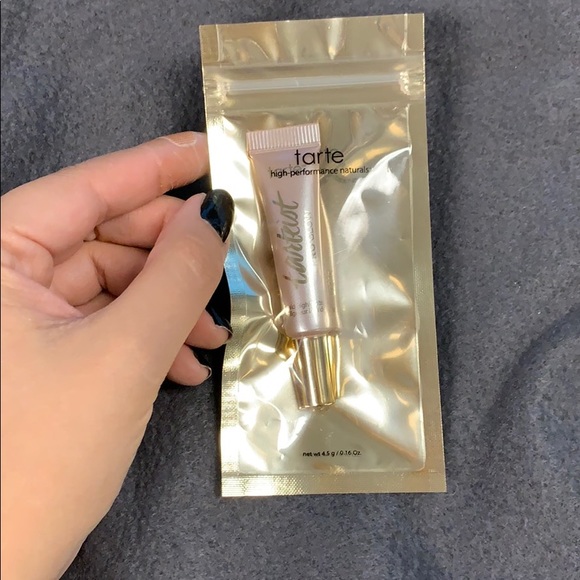 tarte Other - Tarte - liquid highlighter *Free with bundle* tarte Other - Tarte - liquid highlighter *Free with bundle*